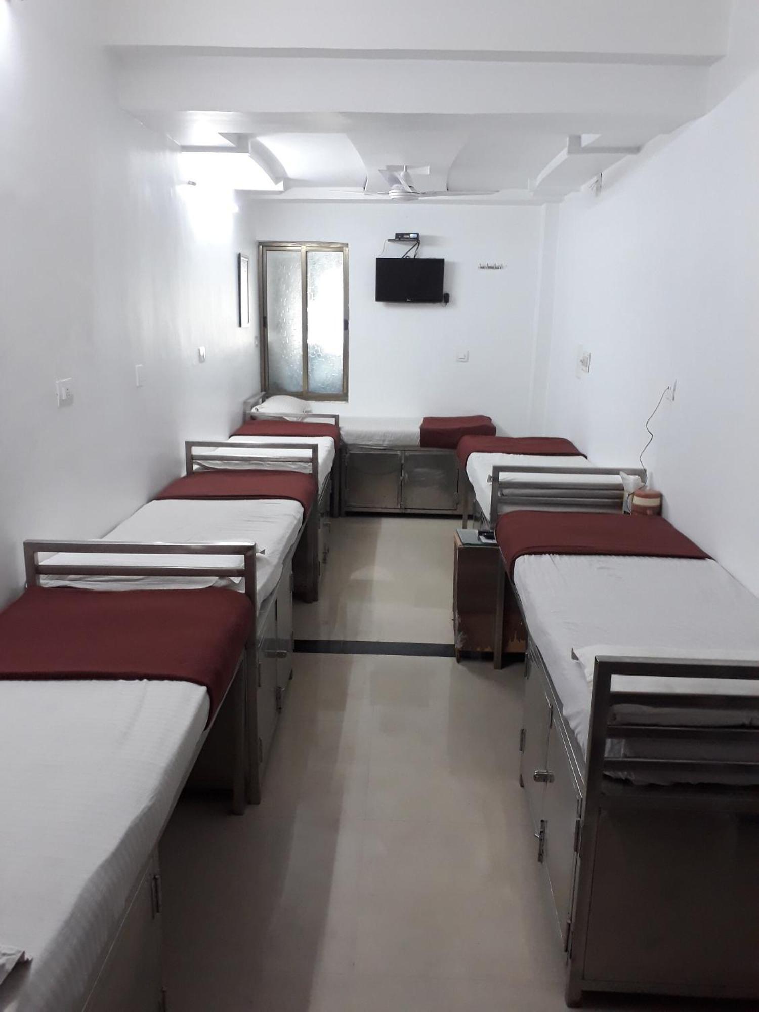Hotel Chatako Ahmedabad Exterior photo